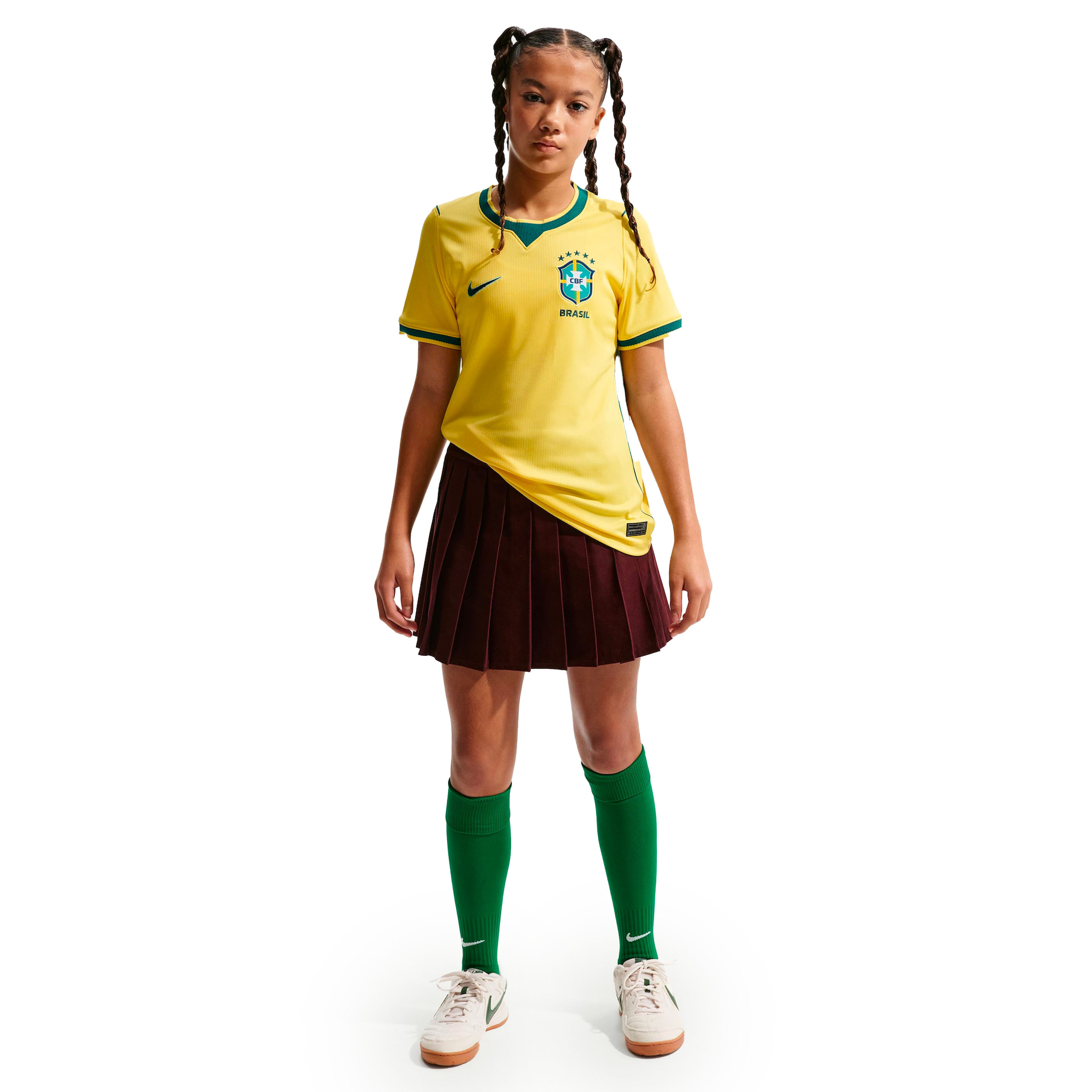 Camisa Infantil Brasil Nike Amarela vista lateral